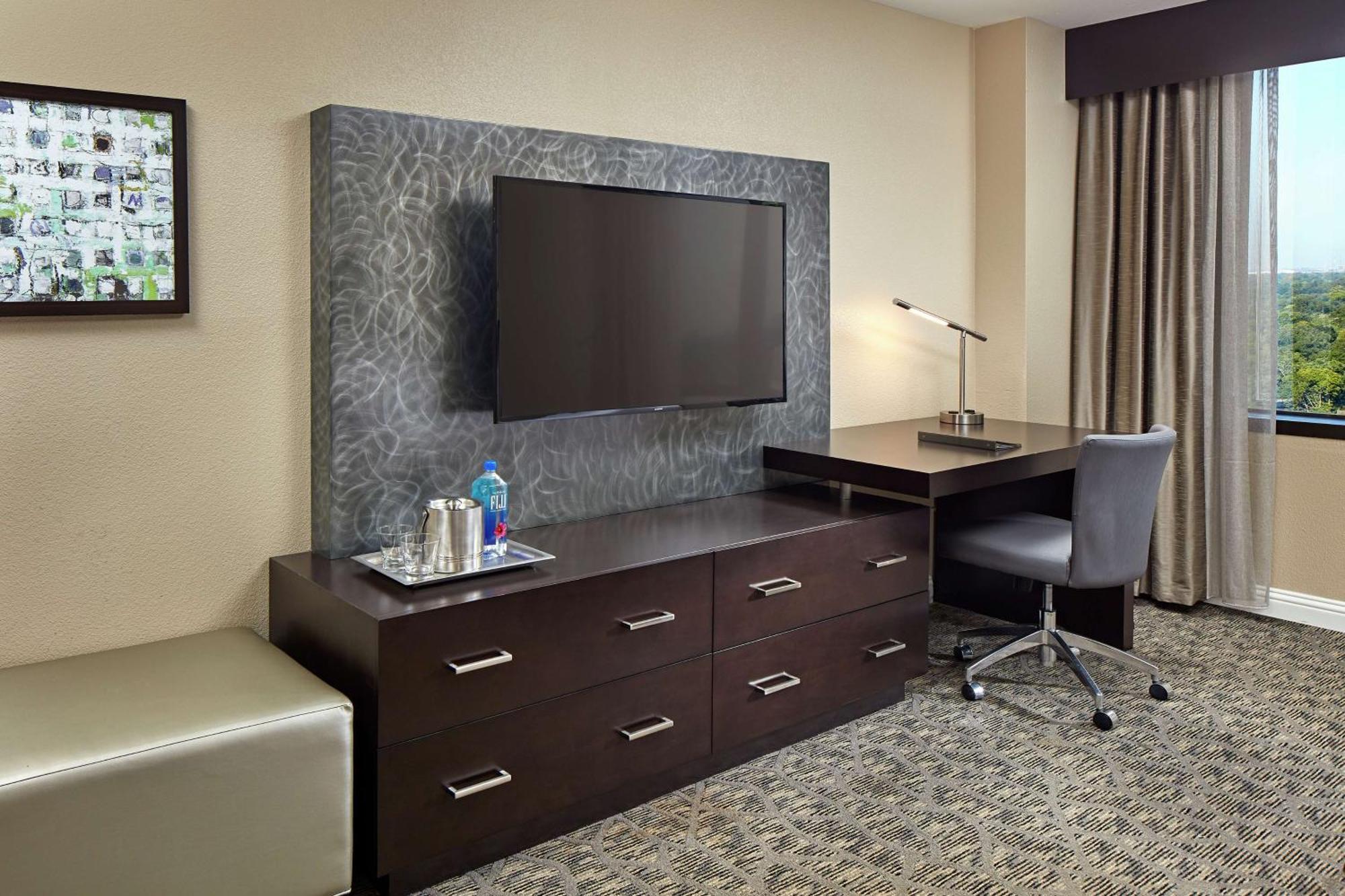Hotel Hilton Plaza/medical Center
